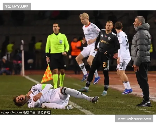 津琴科转会阿贾克斯仅20分钟出场即赛季报销